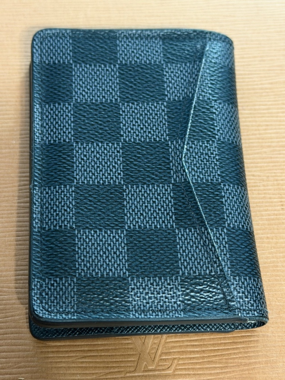 Louis Vuitton Damier Graphite Unisex Wallet - Picture 3 of 12